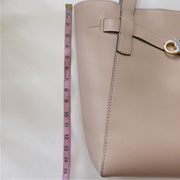 Tory Burch Gemini Leather Tote in Perfect Sand - Picture 13 of 15